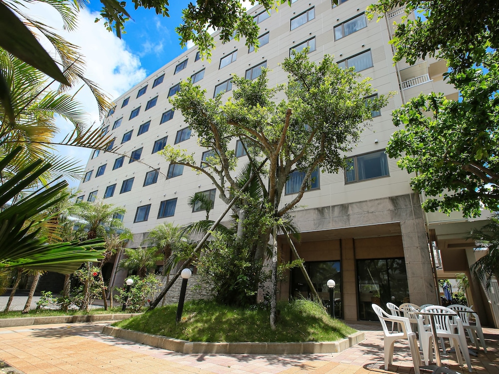 ルートイングランティア石垣 石垣