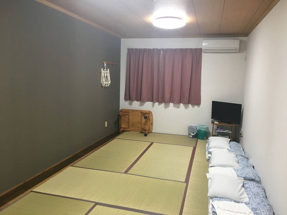 ペンションニュー浜乃荘 石垣