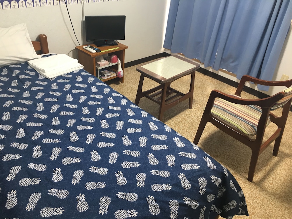 ペンションニュー浜乃荘 石垣