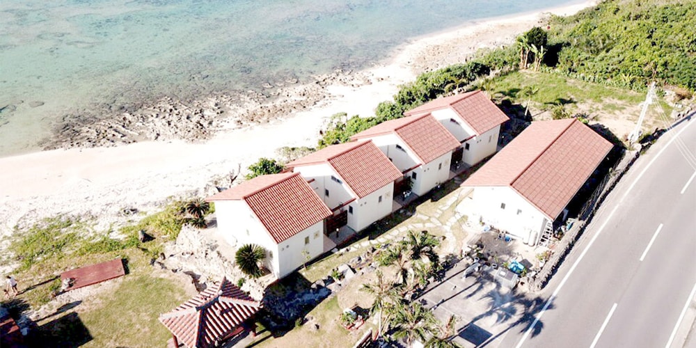 ALOALO BEACH 川平 石垣