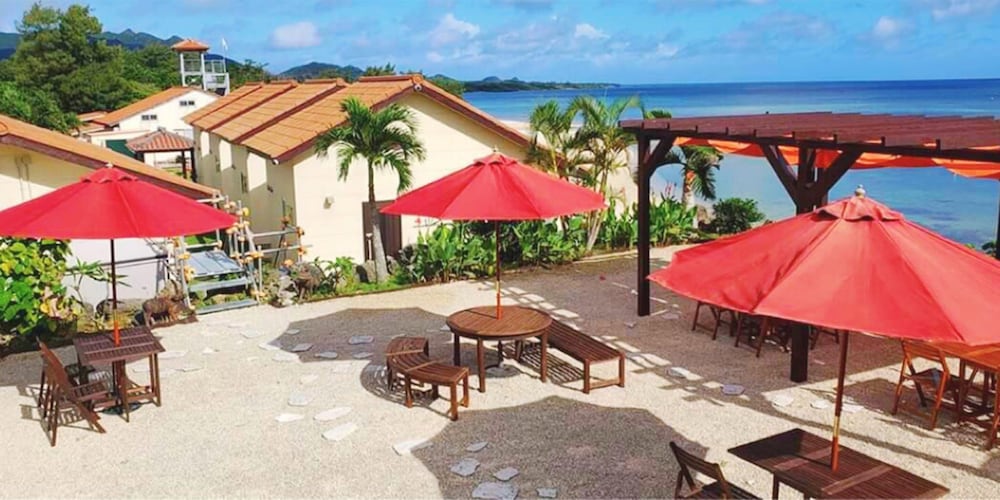 ALOALO BEACH 川平 石垣