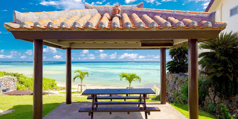 ALOALO BEACH 川平 石垣