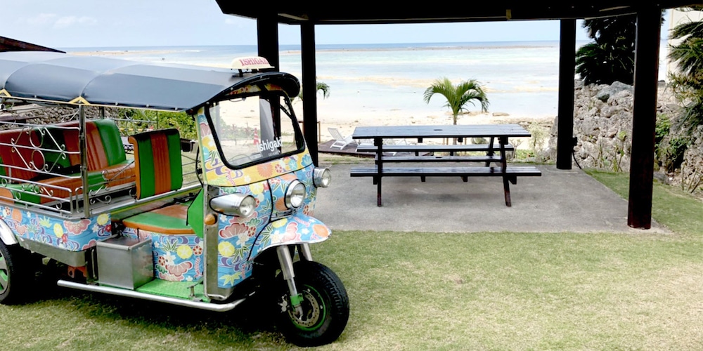 ALOALO BEACH 川平 石垣
