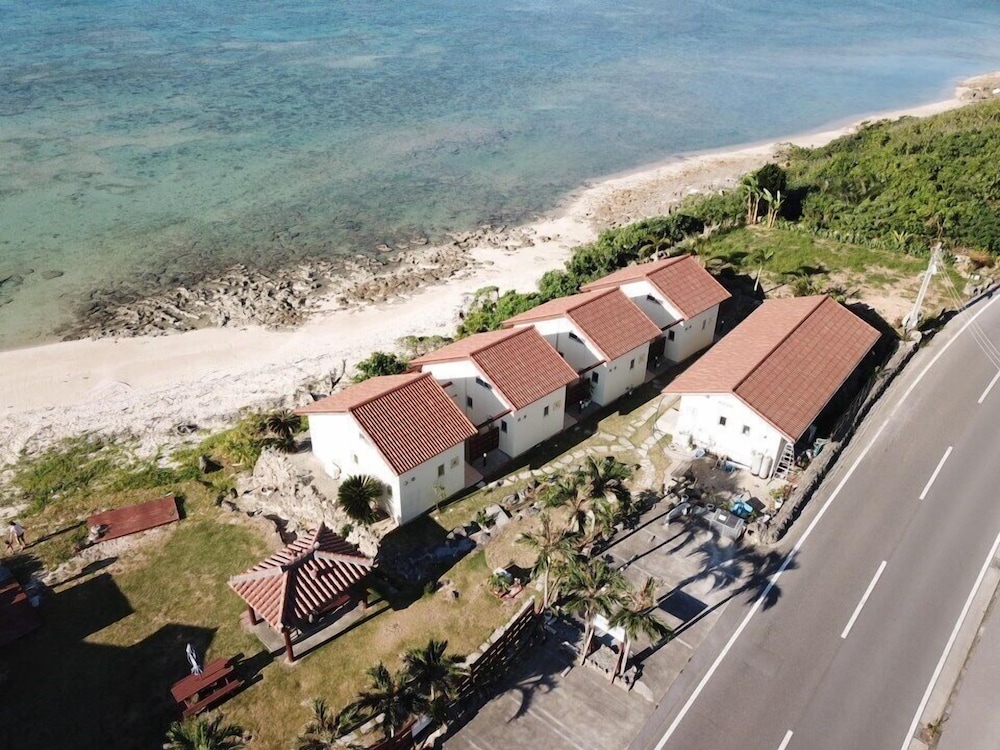 ALOALO BEACH 川平 石垣