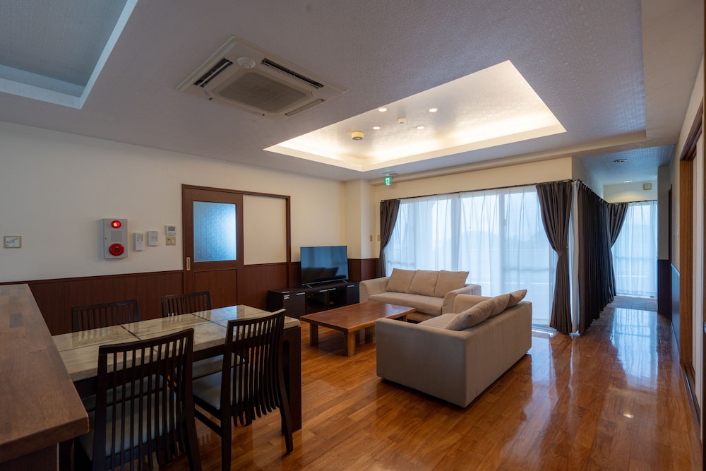 SEASIDE KLATCH -VILLA & SAUNA- 石垣