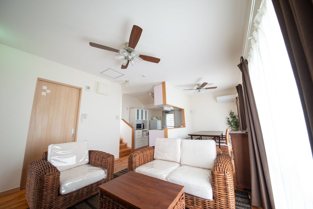 PINE HOUSE IN ISHIGAKI 石垣