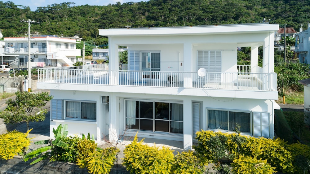 GUEST HOUSE AKOBANA 石垣