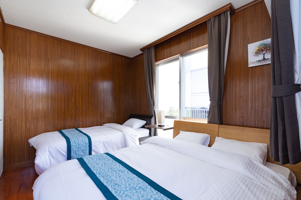 GUEST HOUSE AKOBANA 石垣