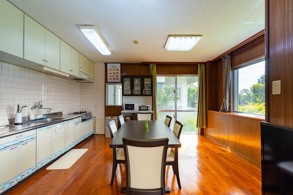 GUEST HOUSE AKOBANA 石垣