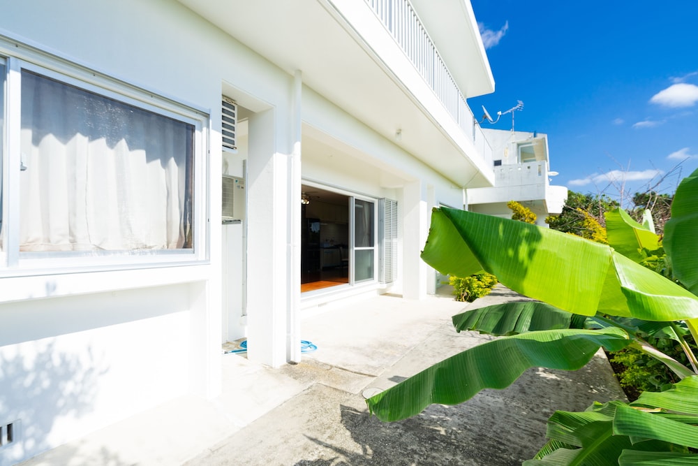 GUEST HOUSE AKOBANA 石垣