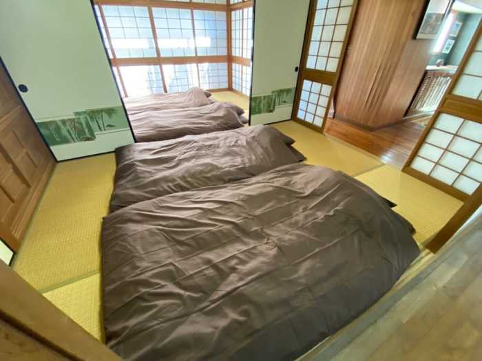 むつみや大川 石垣