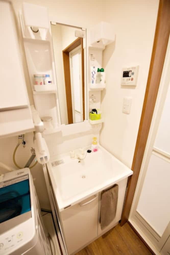 KURARISU II ROOM D 石垣