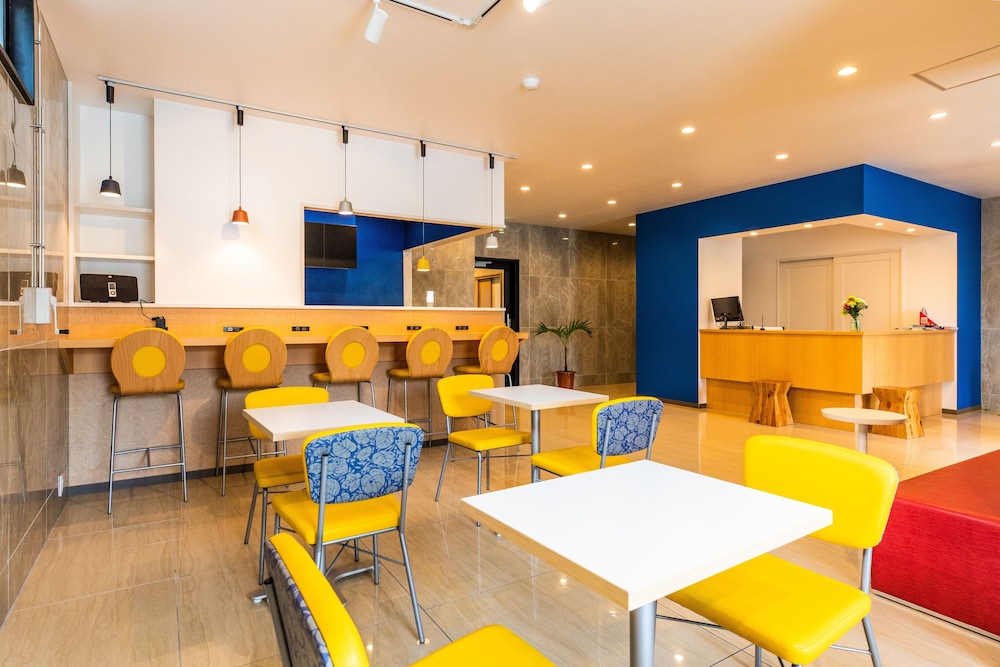 MR.KINJO BEACH SIDE KAFU-SHI 石垣