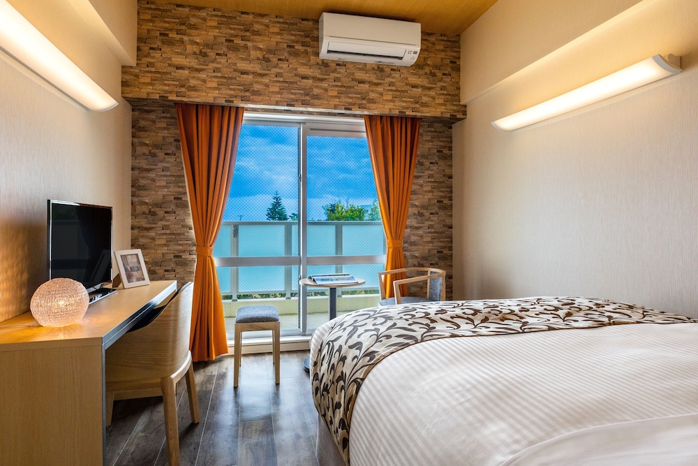 MR.KINJO BEACH SIDE KAFU-SHI 石垣