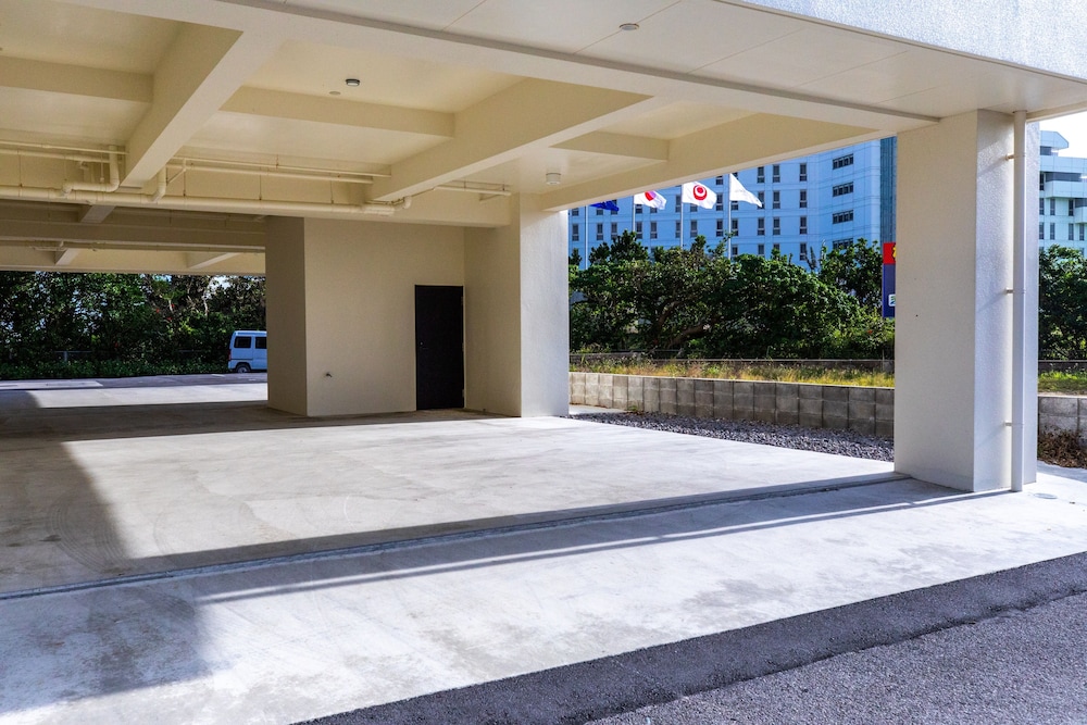 MR.KINJO BEACH SIDE KAFU-SHI 石垣