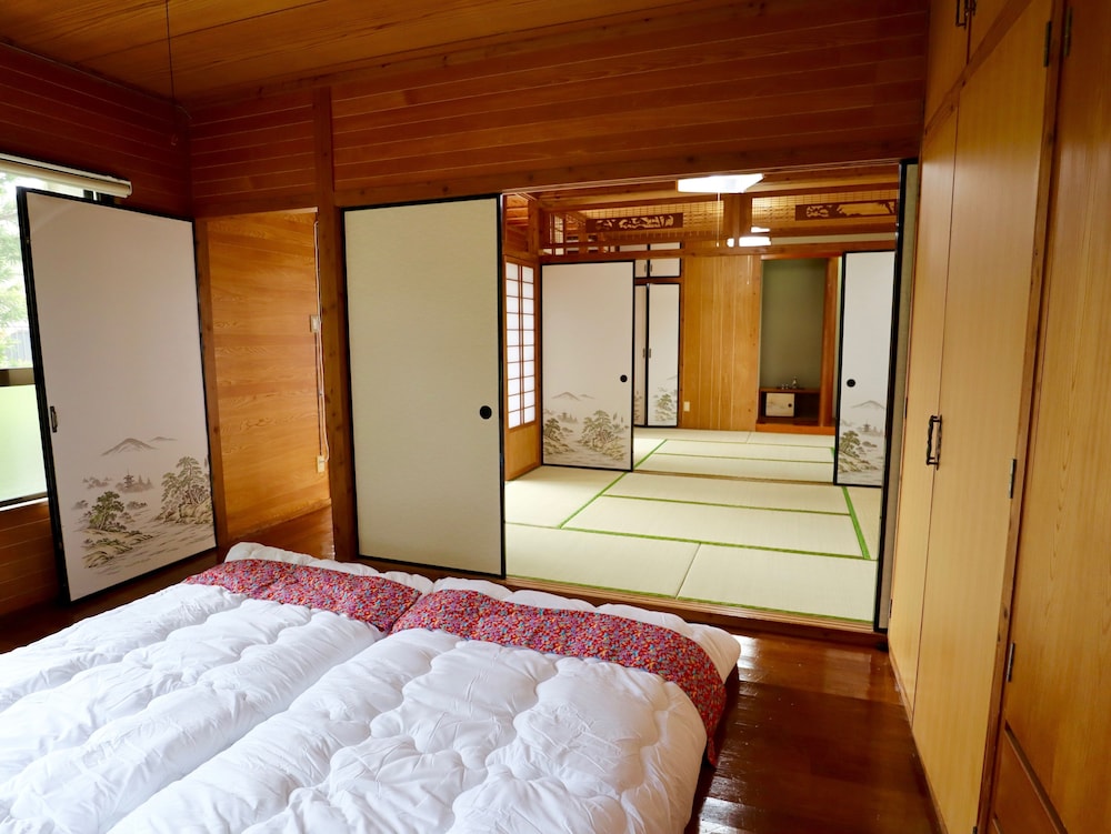 石垣紅翠ビル 石垣