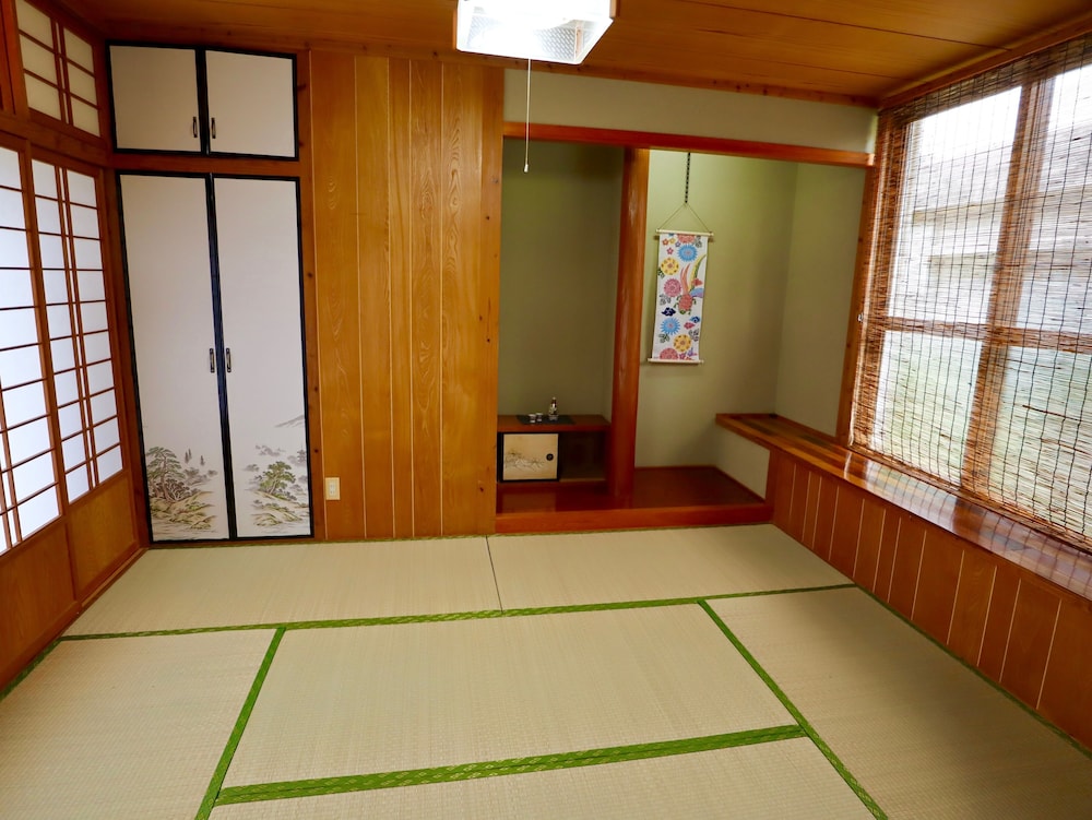 石垣紅翠ビル 石垣