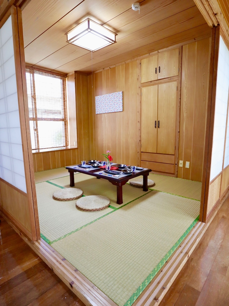 石垣紅翠ビル 石垣