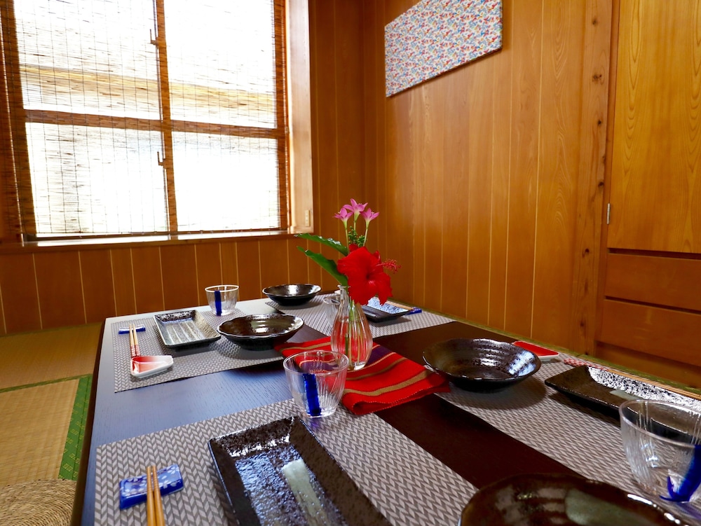 石垣紅翠ビル 石垣