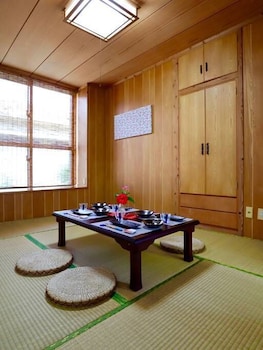 石垣紅翠ビル 石垣