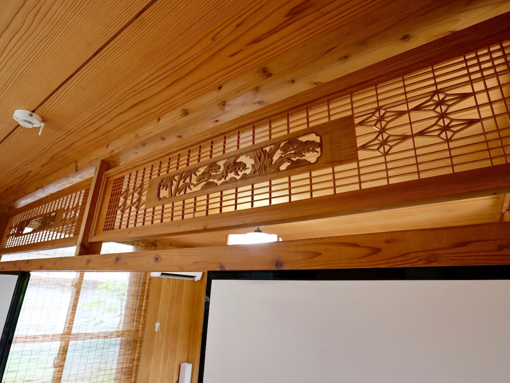 石垣紅翠ビル 石垣