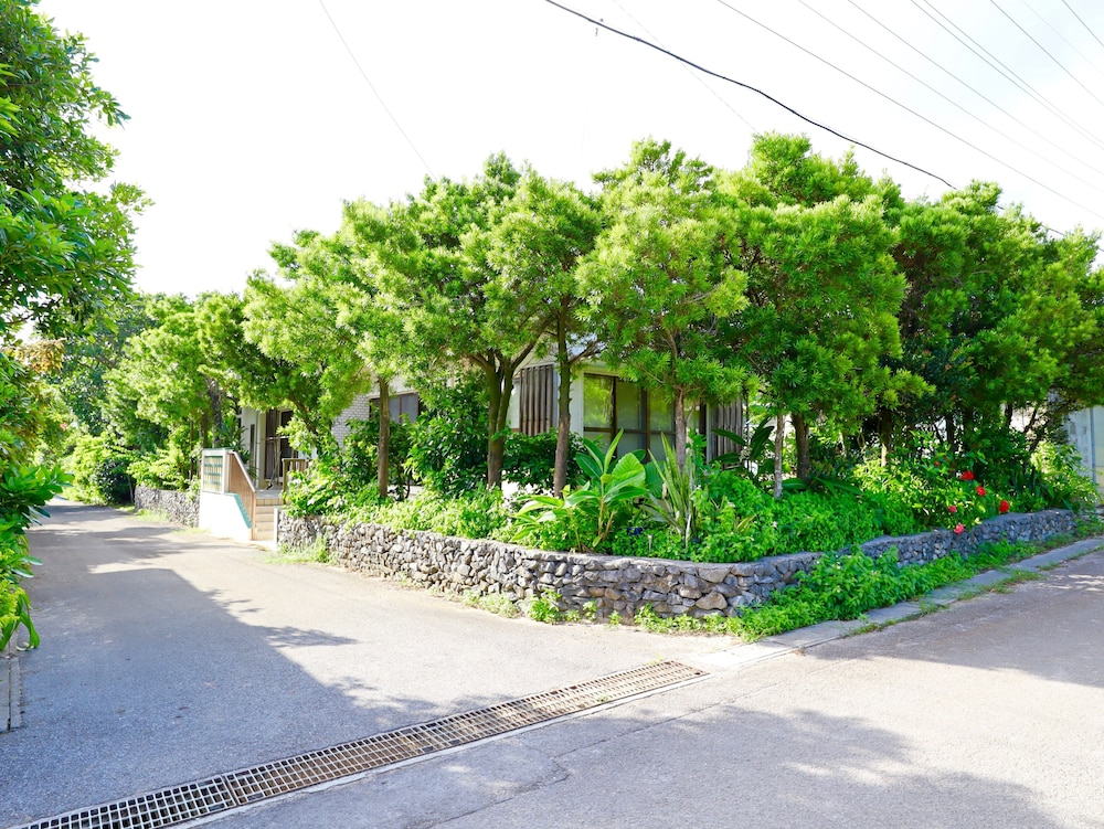 石垣紅翠ビル 石垣