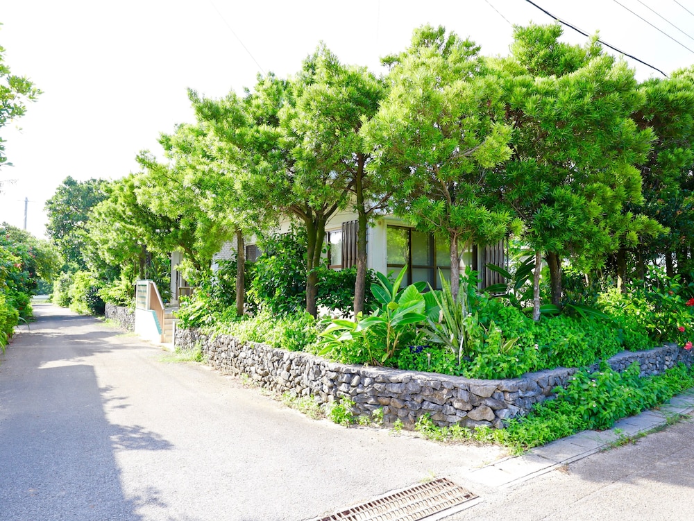 石垣紅翠ビル 石垣