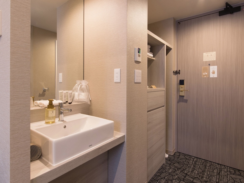 S.TRAINING CENTER HOTEL 大阪