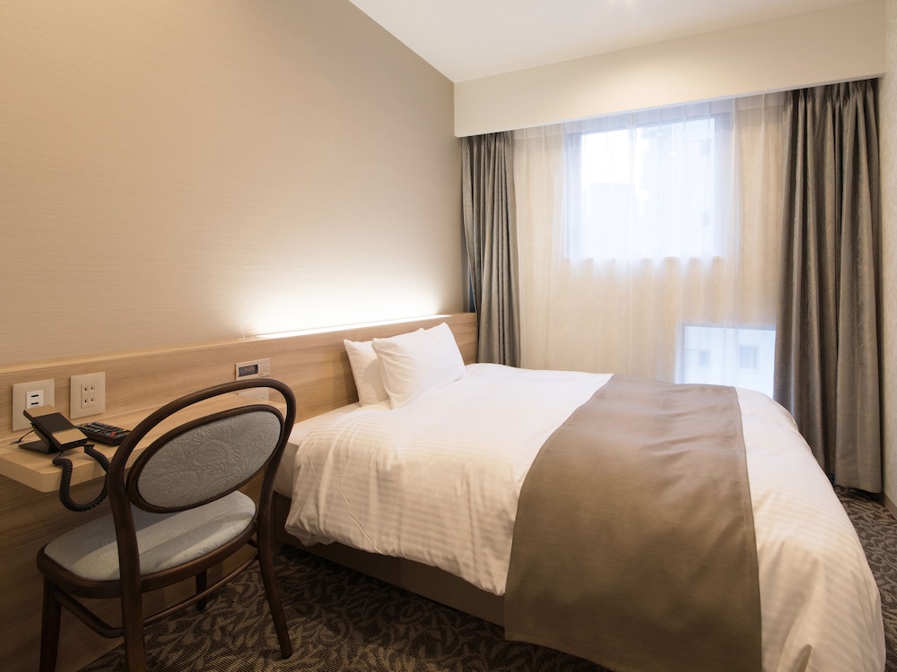 S.TRAINING CENTER HOTEL 大阪