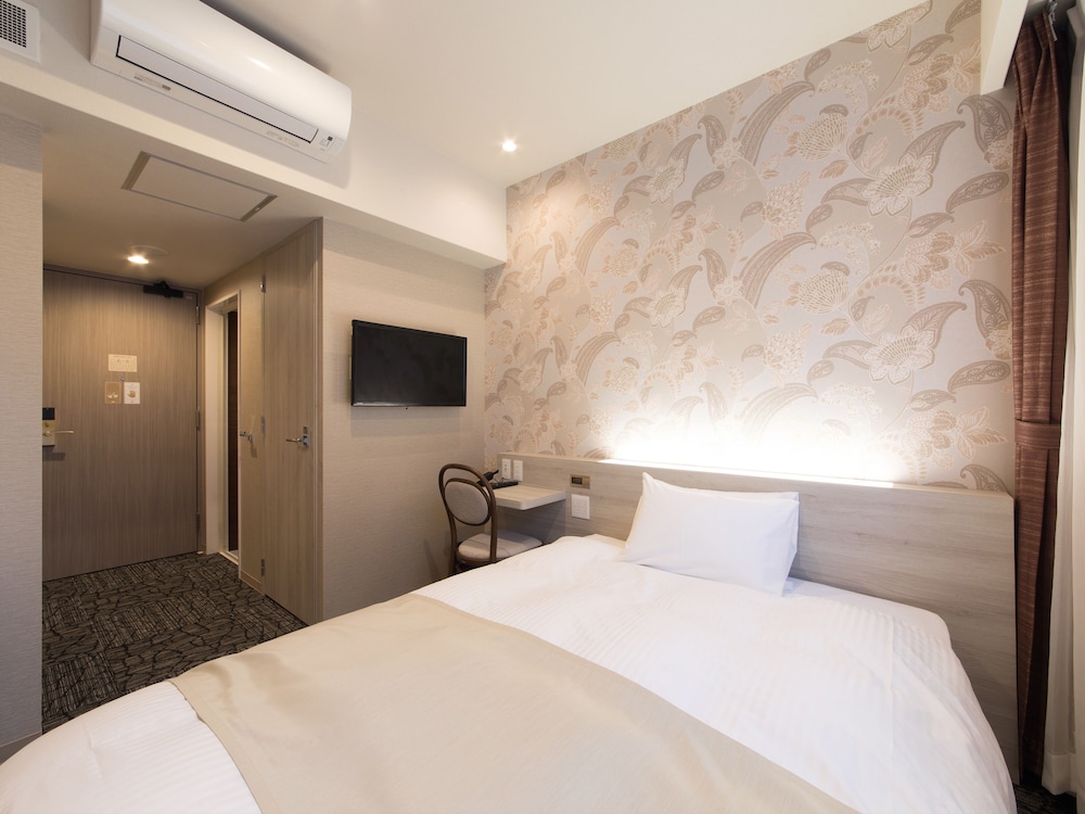 S.TRAINING CENTER HOTEL 大阪