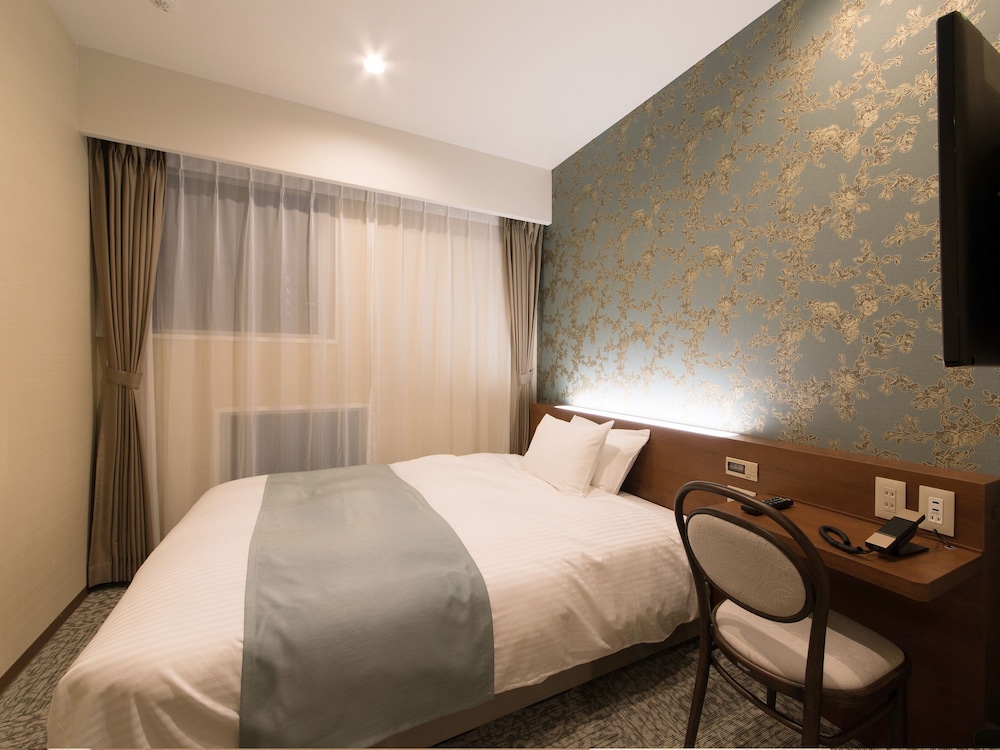 S.TRAINING CENTER HOTEL 大阪
