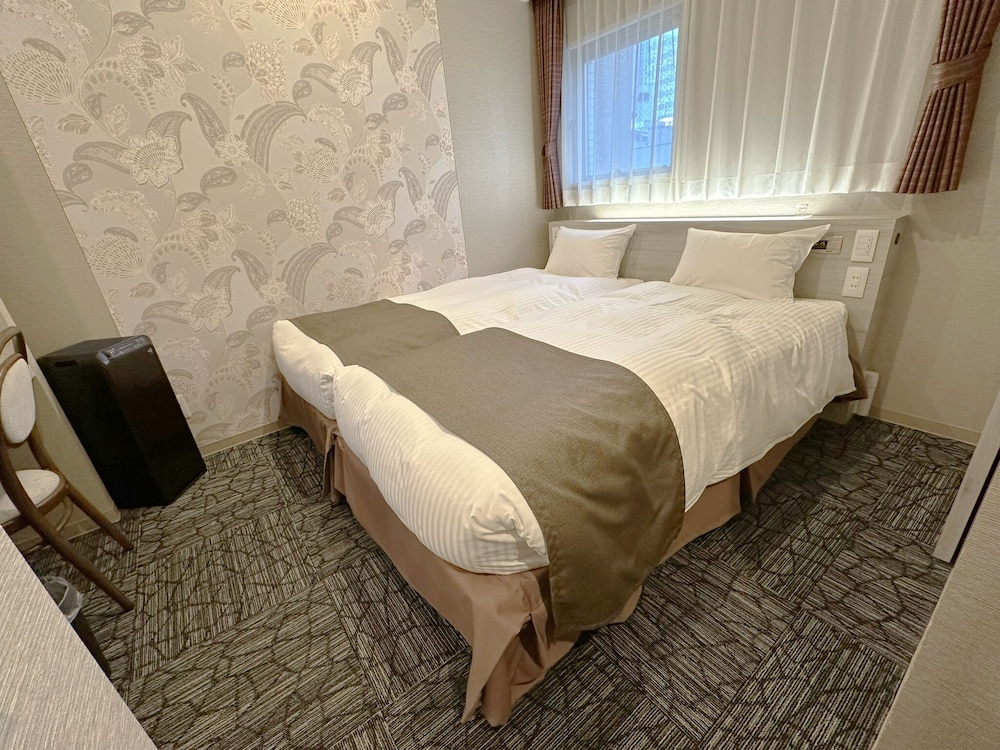 S.TRAINING CENTER HOTEL 大阪