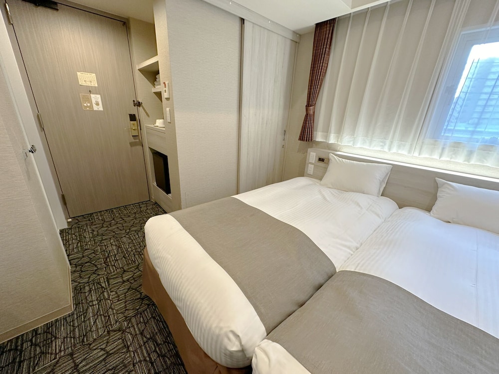 S.TRAINING CENTER HOTEL 大阪