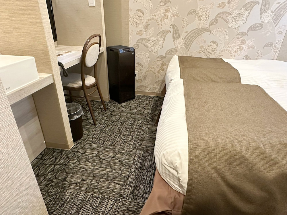 S.TRAINING CENTER HOTEL 大阪
