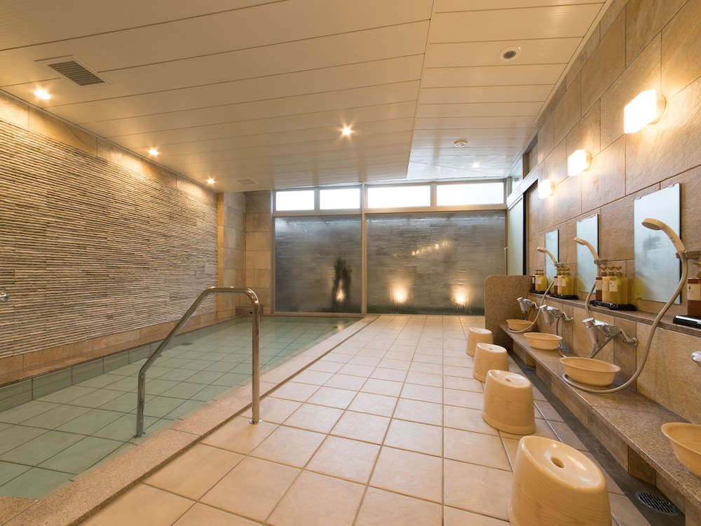 S.TRAINING CENTER HOTEL 大阪