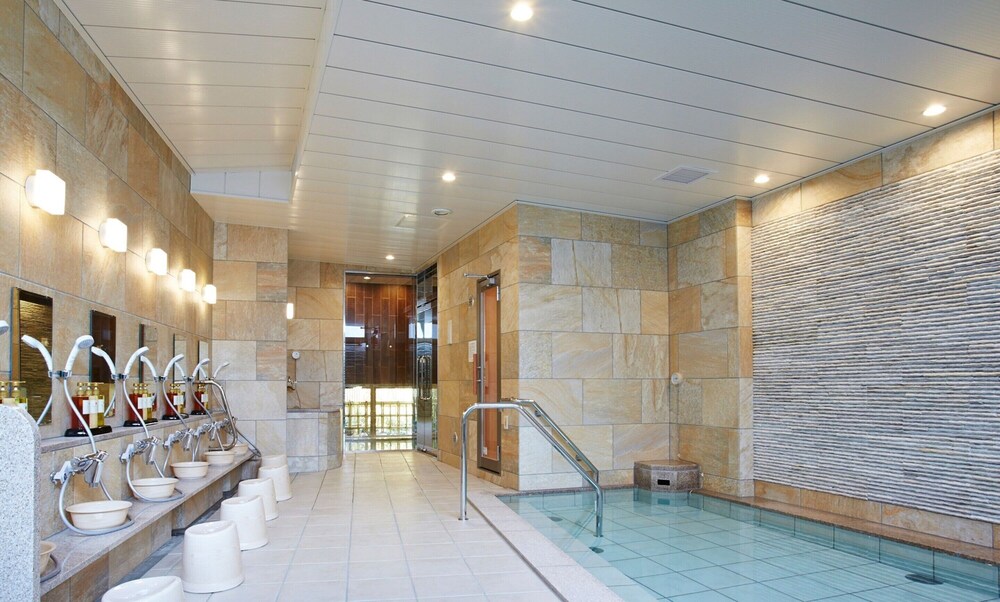S.TRAINING CENTER HOTEL 大阪