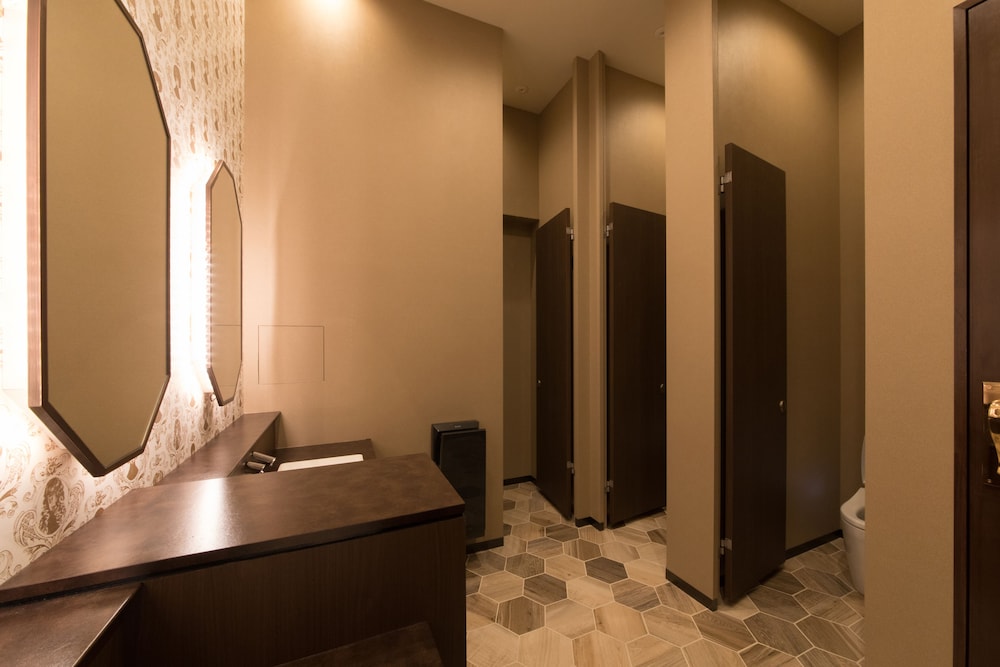 S.TRAINING CENTER HOTEL 大阪