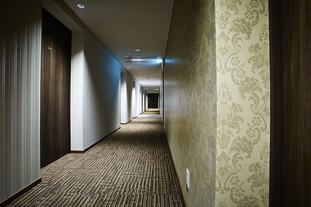 S.TRAINING CENTER HOTEL 大阪