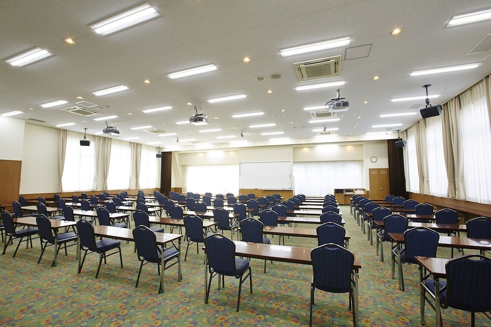 S.TRAINING CENTER HOTEL 大阪
