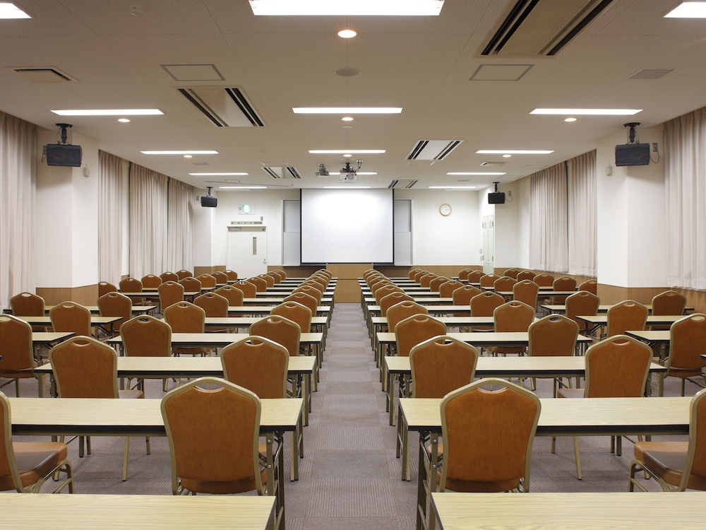 S.TRAINING CENTER HOTEL 大阪