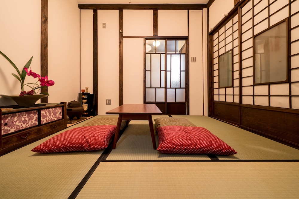 IKIDANE HOUSE 大阪・谷町 大阪