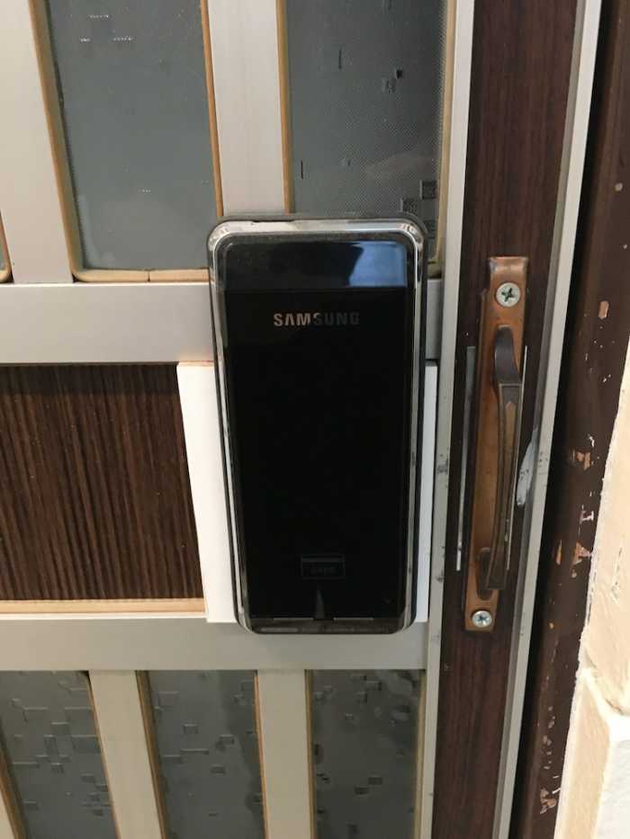 KONITEL 堀江 大阪