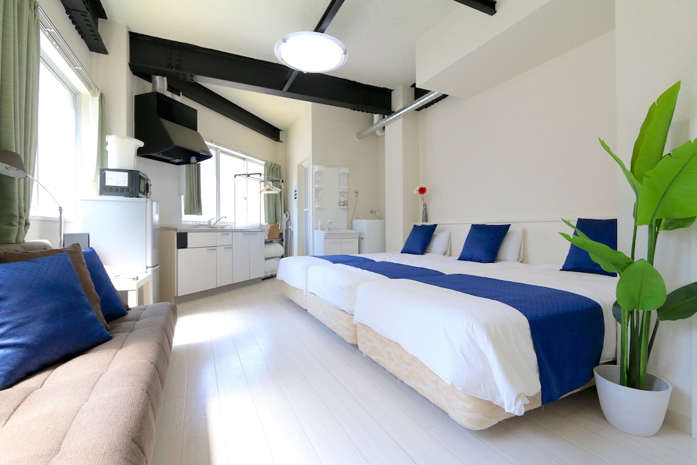 LIZ GUEST HOUSE 梅田 大阪