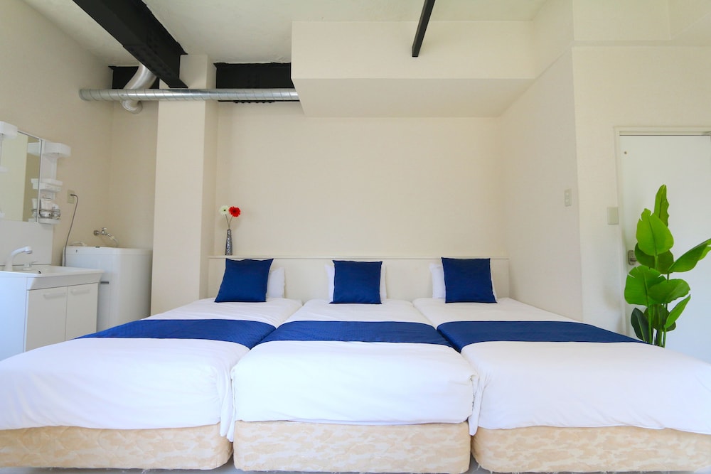 LIZ GUEST HOUSE 梅田 大阪