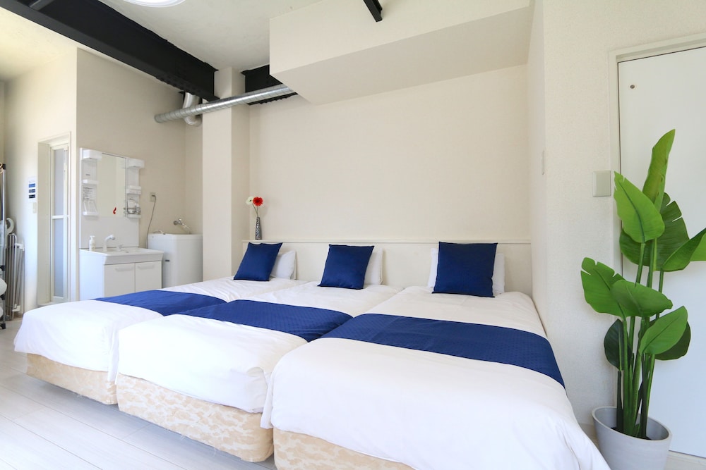 LIZ GUEST HOUSE 梅田 大阪