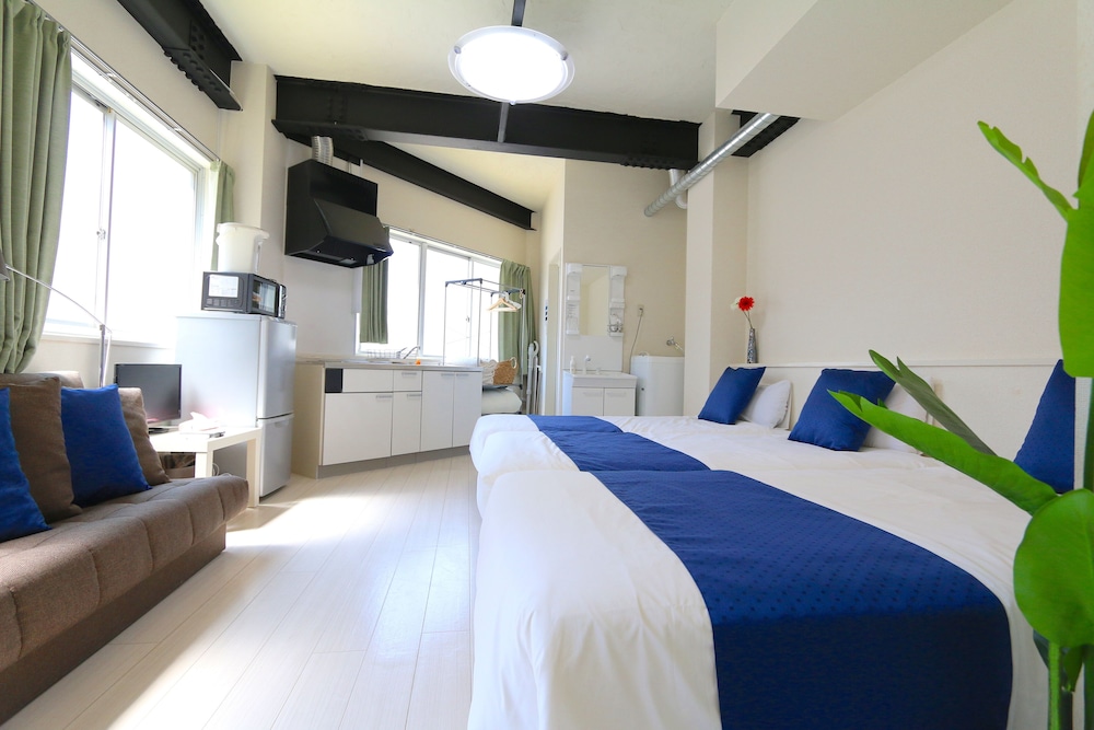 LIZ GUEST HOUSE 梅田 大阪