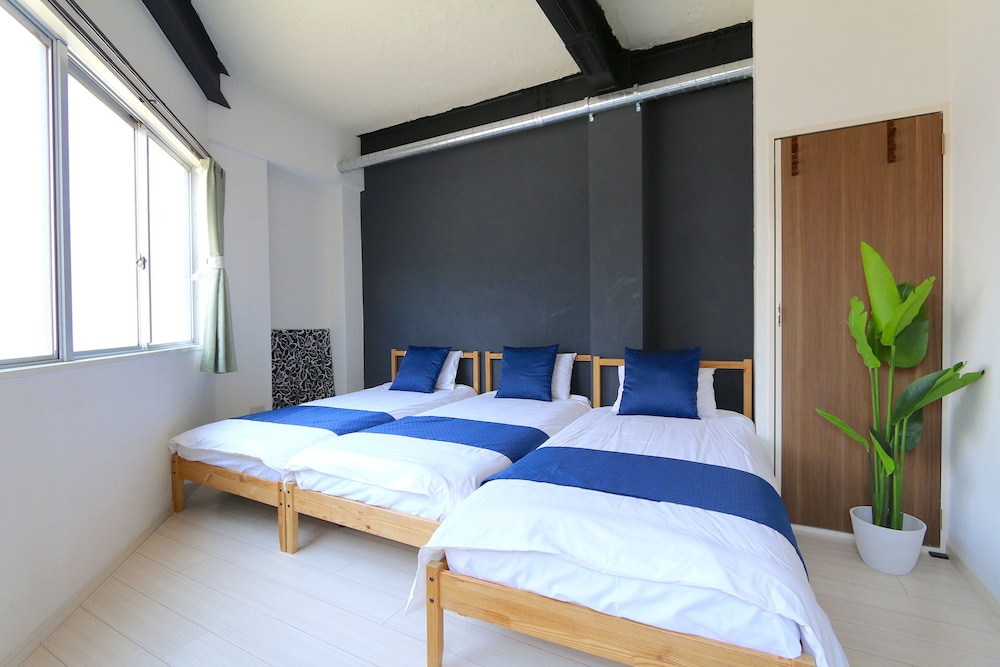 LIZ GUEST HOUSE 梅田 大阪