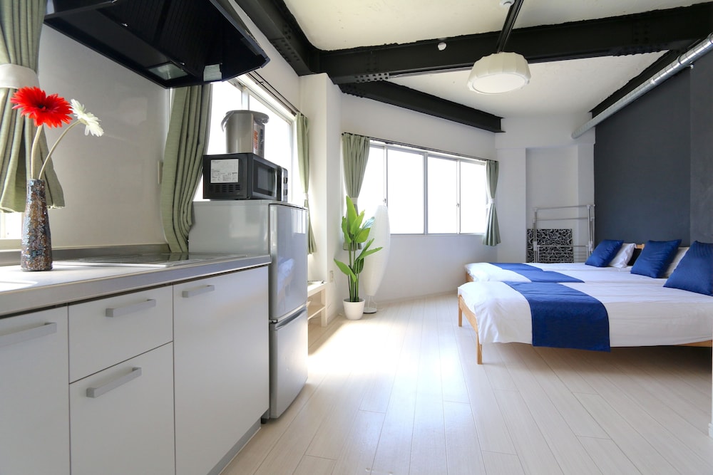 LIZ GUEST HOUSE 梅田 大阪