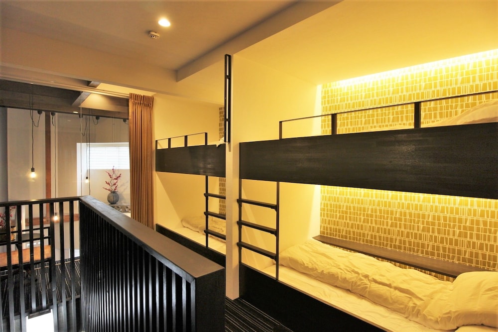 SEKAI HOTEL 満月 大阪