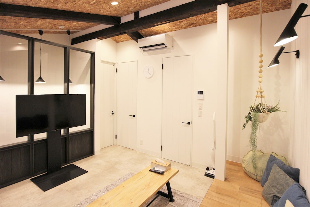 SEKAI HOTEL 紅葉 大阪
